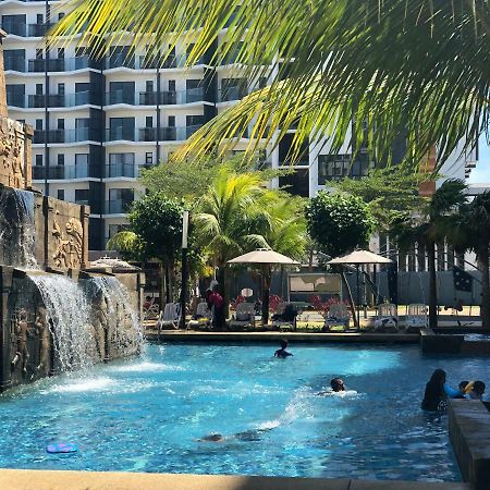 Swiss Garden Residence Pool Sea View Beach Resort Luxury Apartment & Family Suite Куантан Экстерьер фото