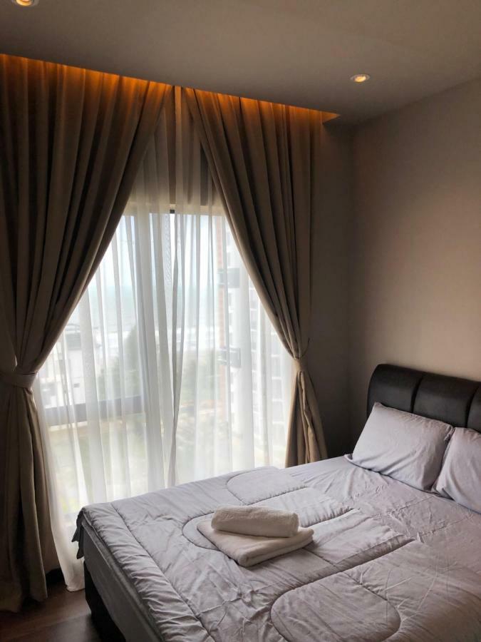 Swiss Garden Residence Pool Sea View Beach Resort Luxury Apartment & Family Suite Куантан Экстерьер фото